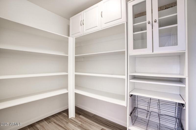 Oversized Walk In Pantry