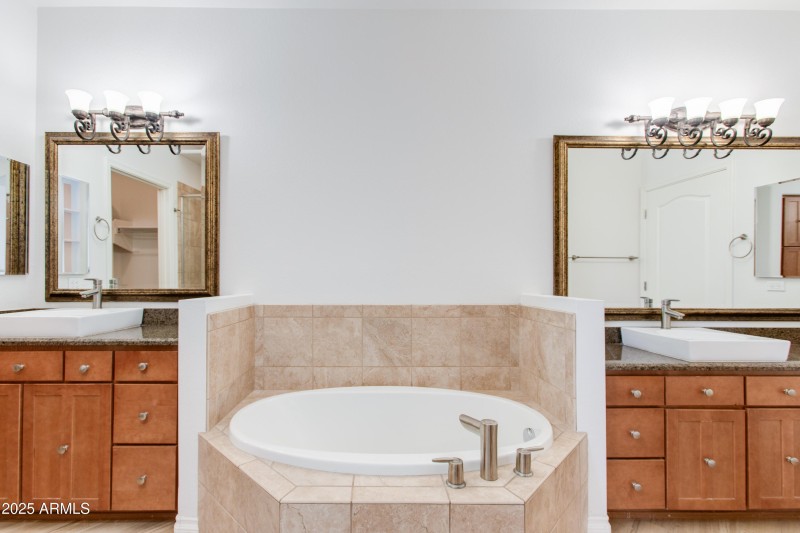 Tub