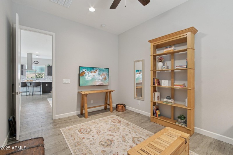 24-web-or-mls-W Montansoro Ln-S2708-022
