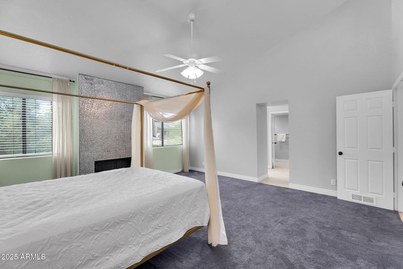 26-web-or-mls-Forest Ave-26