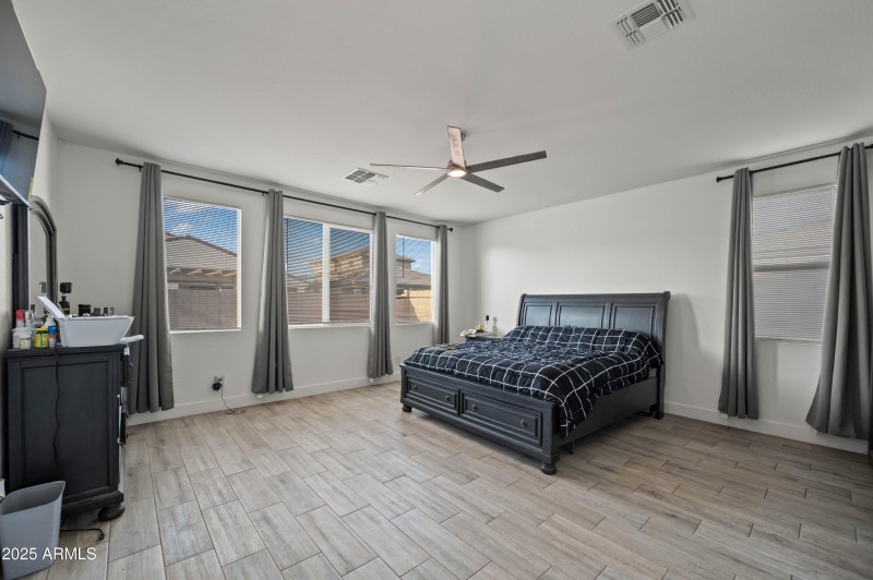 11670 W Parkway Ln Avondale AZ 85323-22