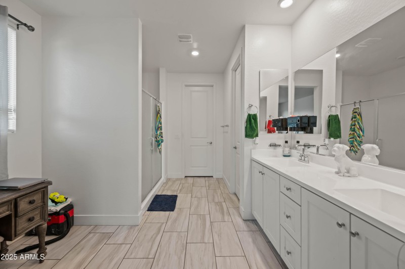 11670 W Parkway Ln Avondale AZ 85323-23