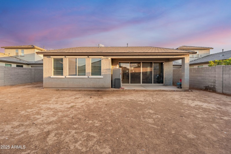 11670 W Parkway Ln Avondale AZ 85323-7