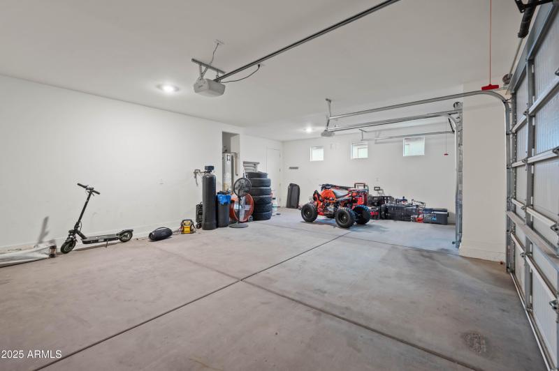 11670 W Parkway Ln Avondale AZ 85323-40