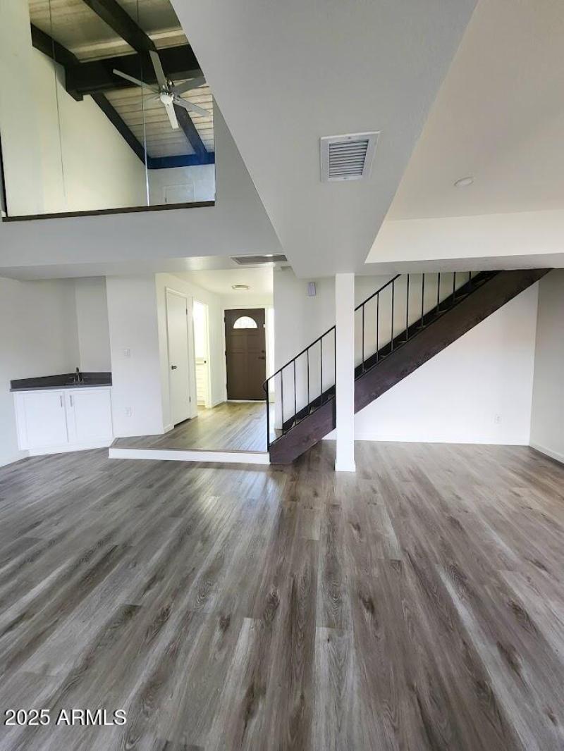 10th st living room 3