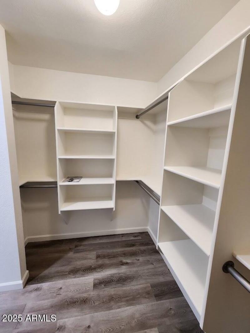 10th st master closet 2