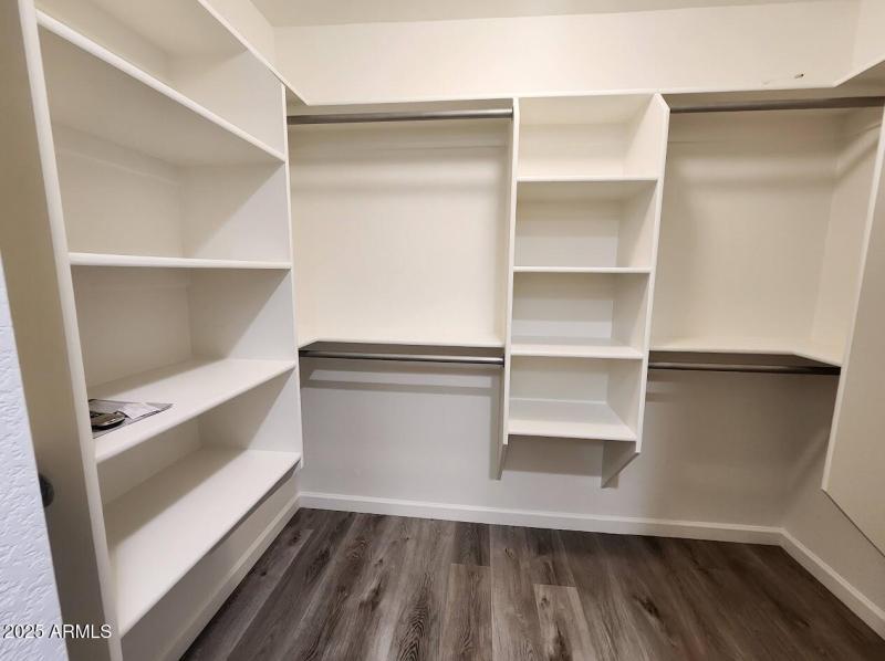 10th st master closet