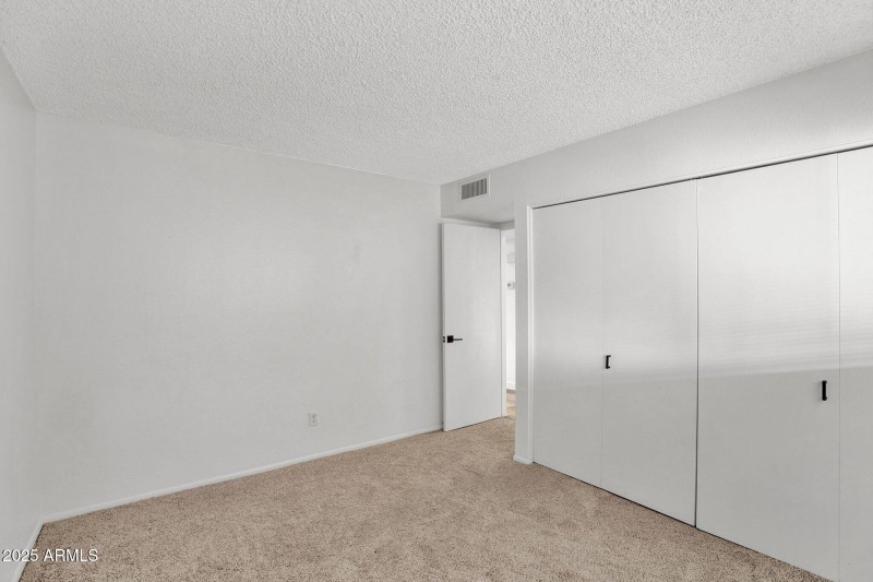 021_21-web-or-mls-24_785