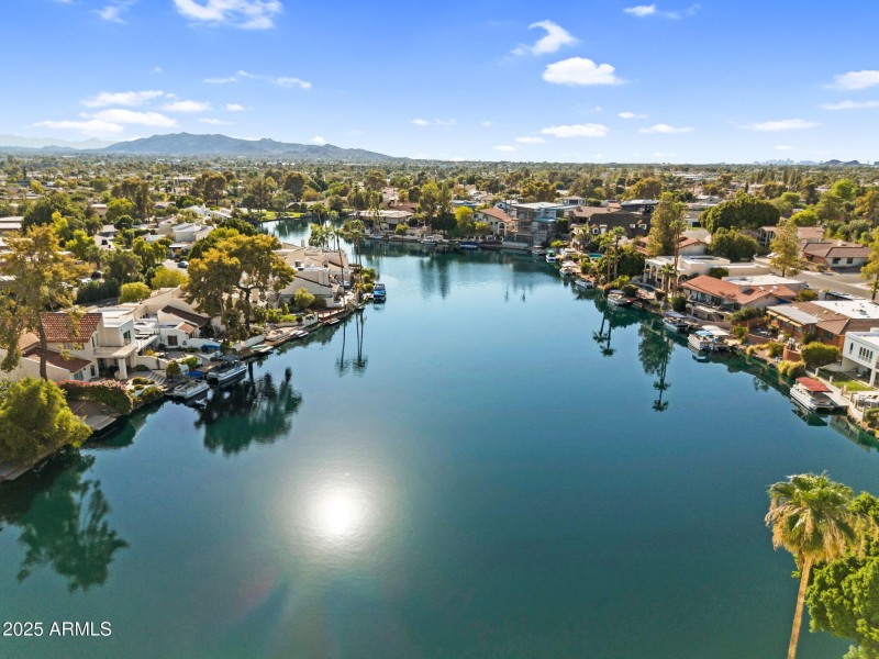 055_61-web-or-mls-dji_0893_725