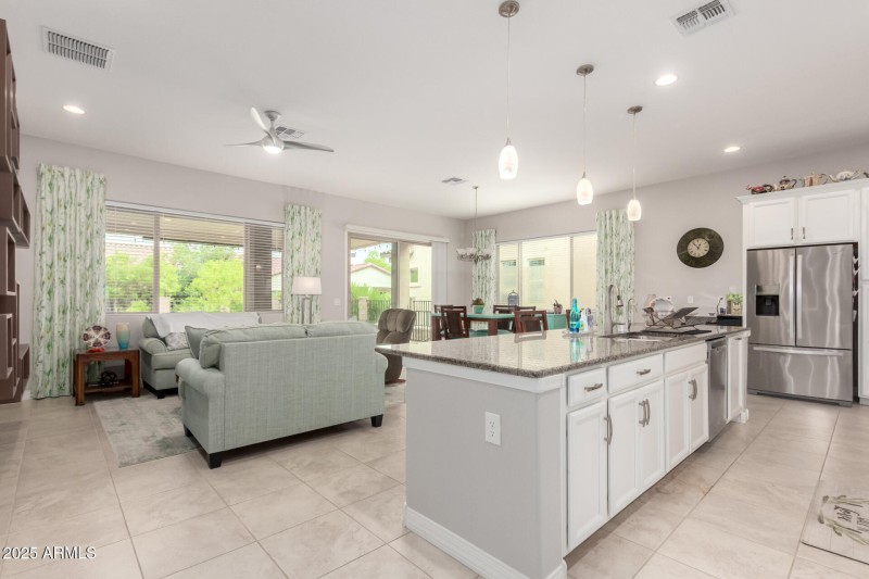 10 Kitchen