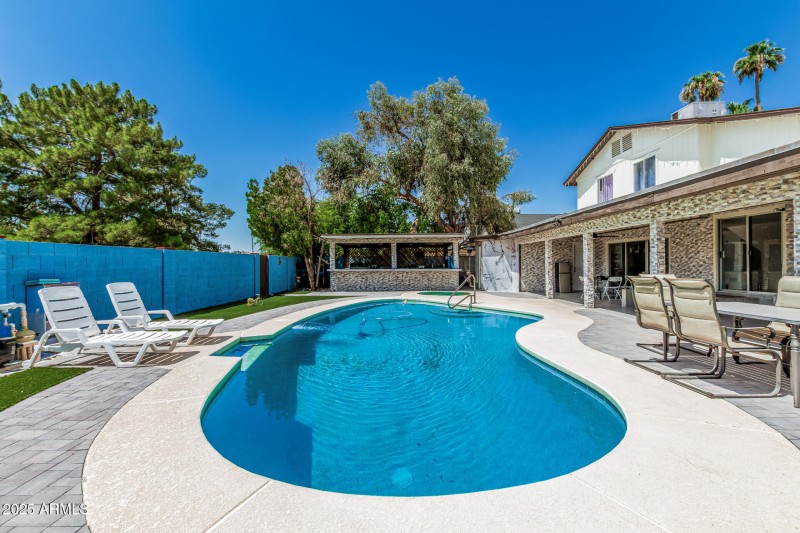52 Grandview