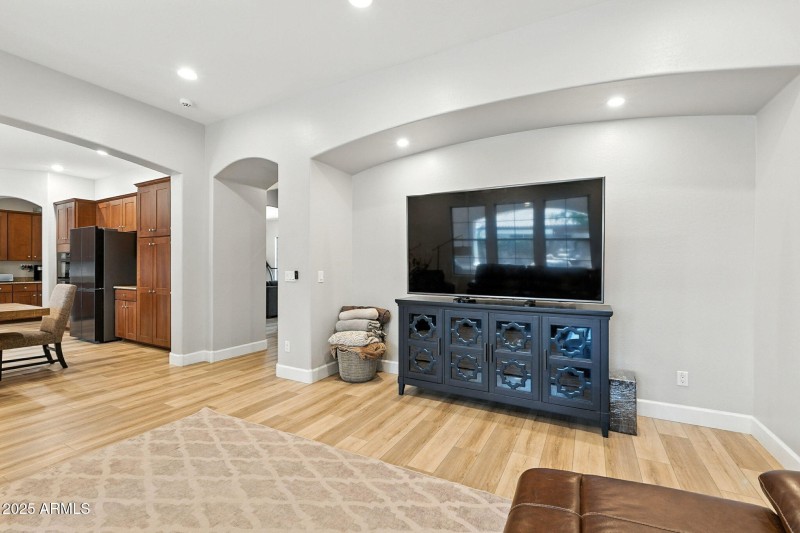 23-web-or-mls-Creekside-23