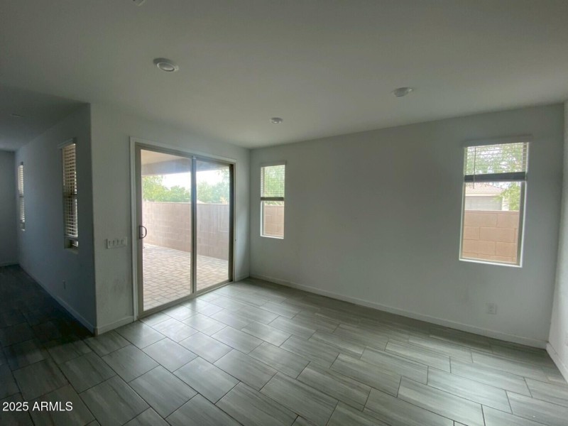 LINE_ALBUM_5420 bi-weekly 825_250828_28