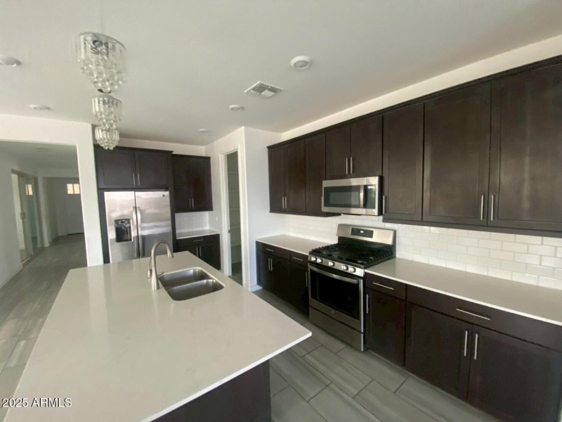 LINE_ALBUM_5420 bi-weekly 825_250828_29