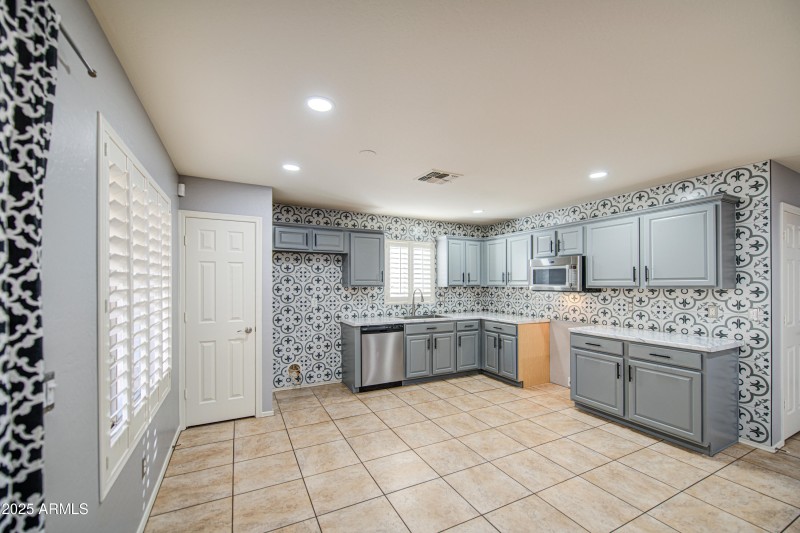 Kitchen 1