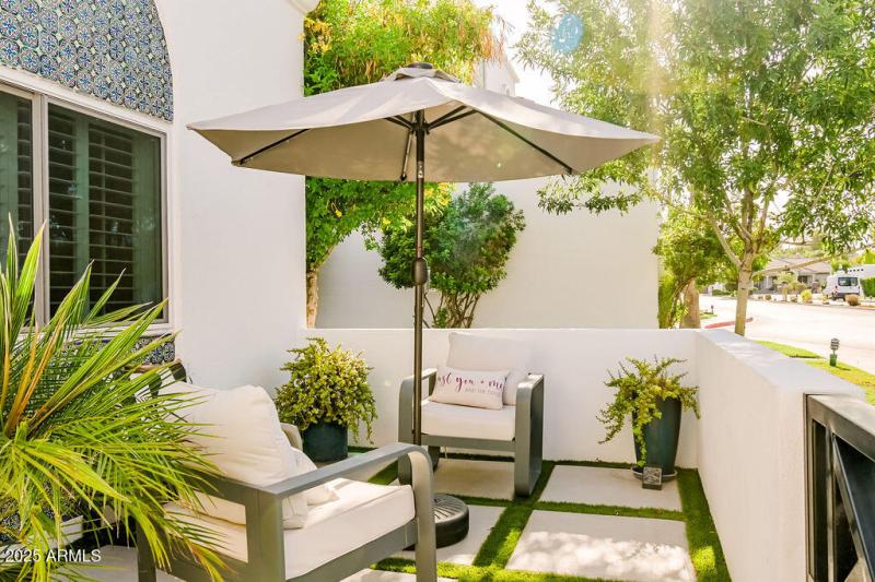 4-FrontPatio