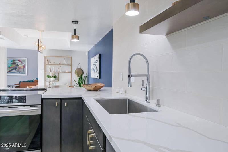 19-Kitchen