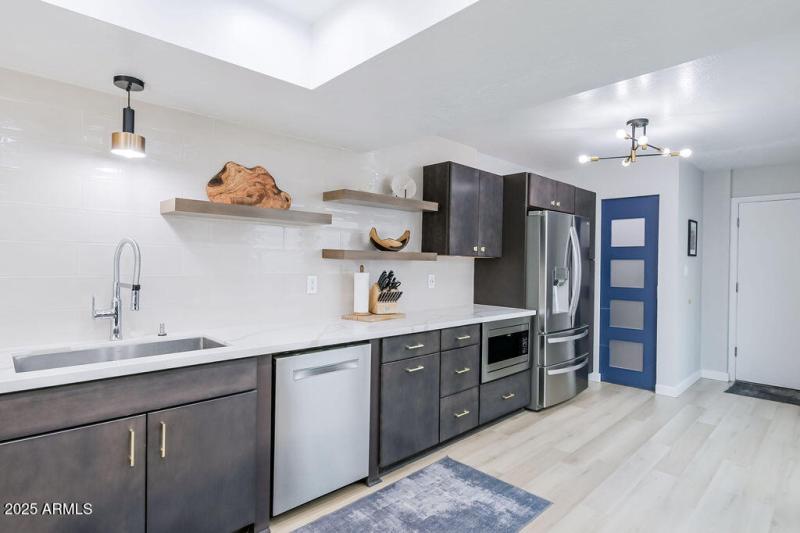 26-Kitchen