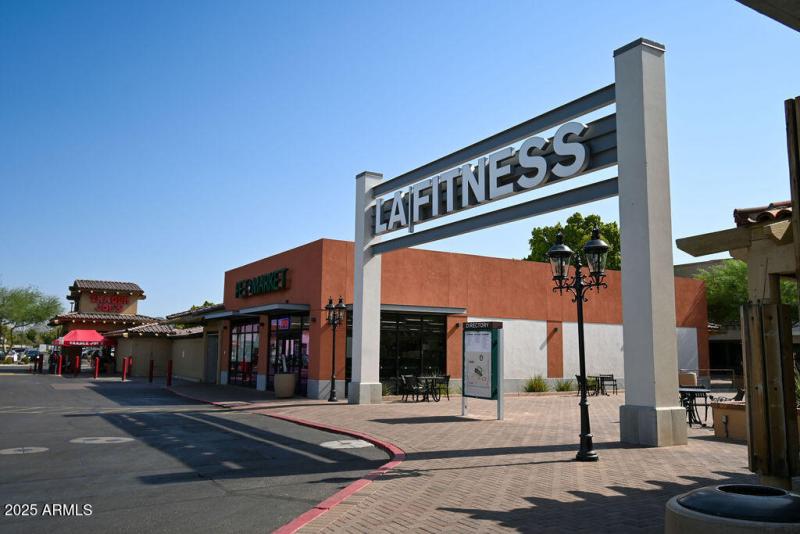 50-LAFitness-TraderJoes