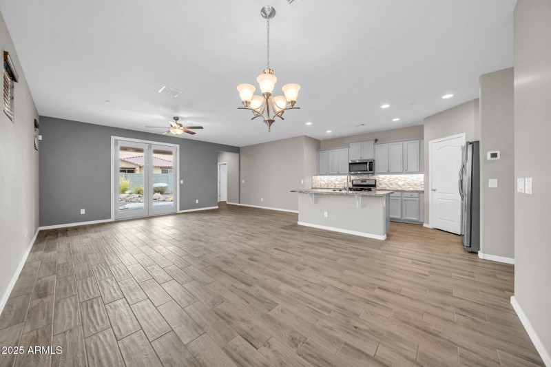 29994 N 115th Dr-6