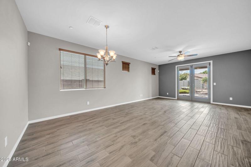 29994 N 115th Dr-7