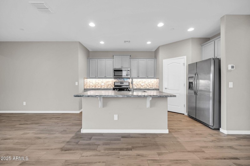 29994 N 115th Dr-13