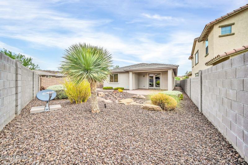 29994 N 115th Dr-28