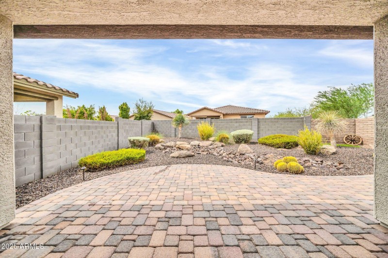 29994 N 115th Dr-31