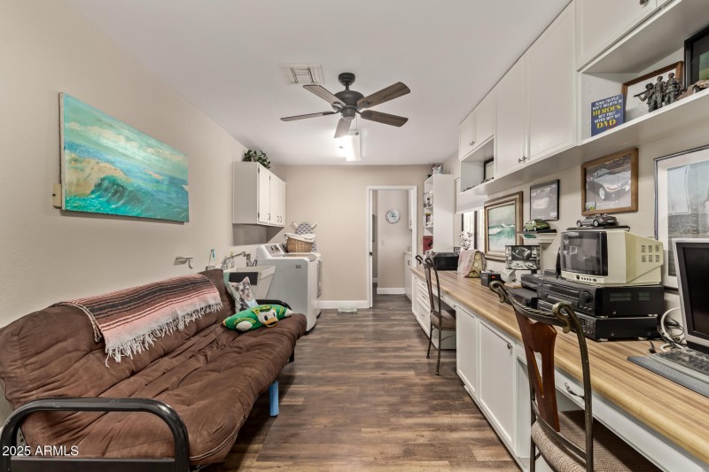 Utility-Laundry-Flex Room