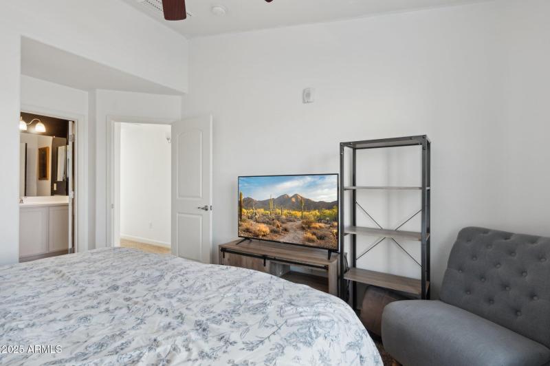 24-web-or-mls-240-w-juniper-ave-unit-115