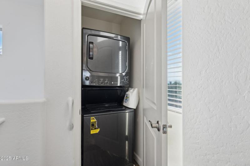 28-web-or-mls-240-w-juniper-ave-unit-115