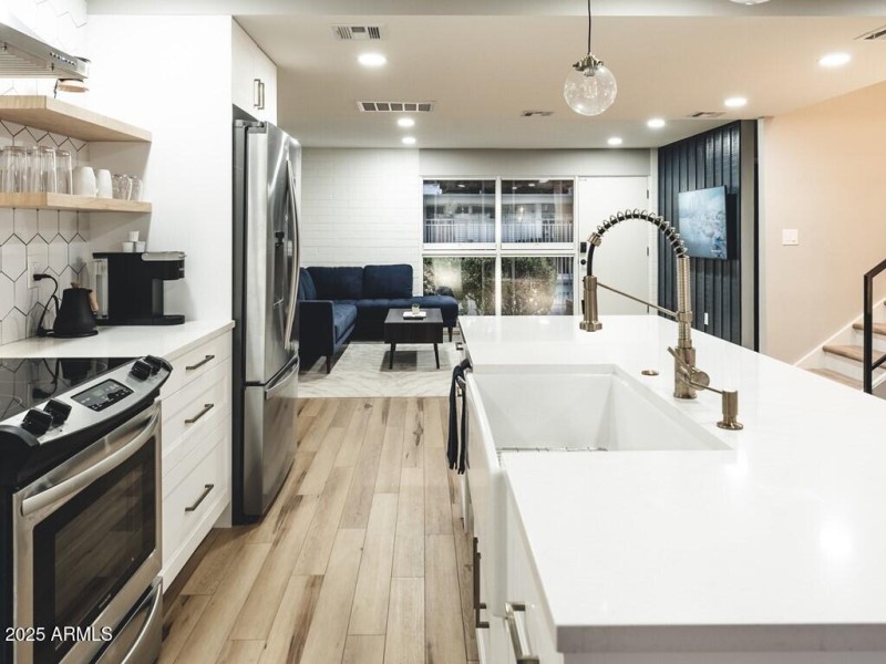 004_Kitchen Area 2