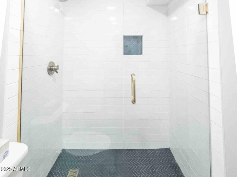 015_Shower