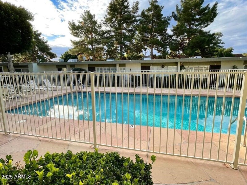 025_Community Pool