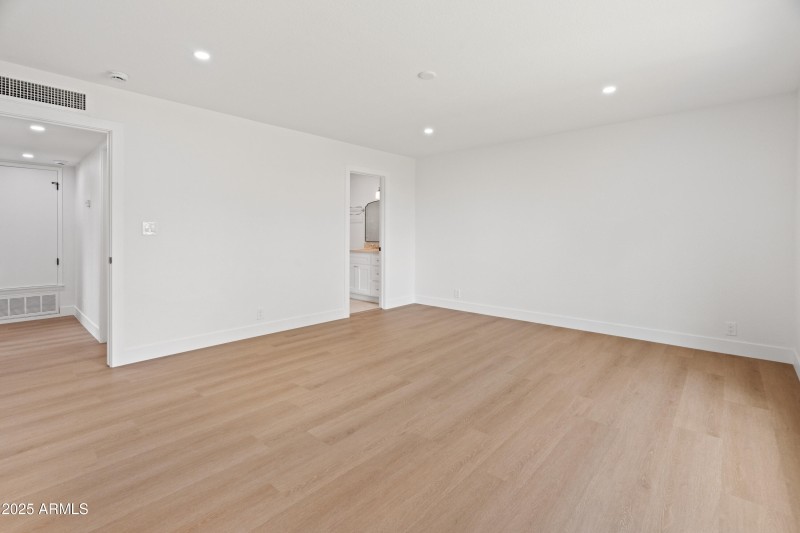 4800 N 68th St Unit 292-11