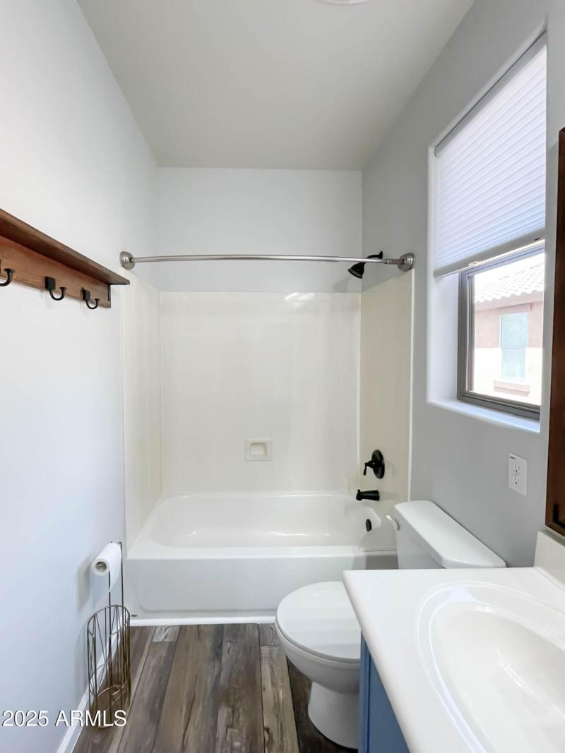 3829 E Morelos St-16