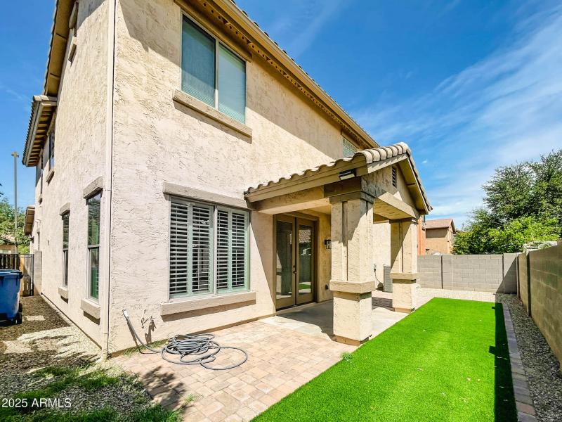 3829 E Morelos St-34