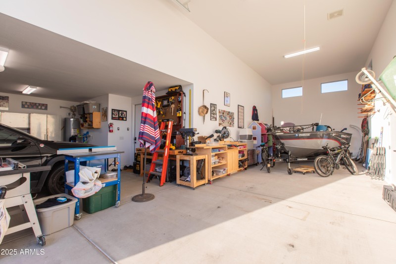 RV GARAGE-2