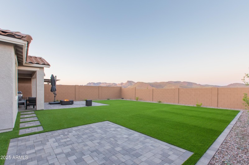 BACKYARD-6