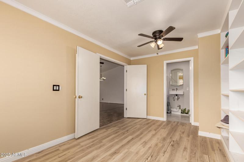 5TH BEDROOM/OFFICE