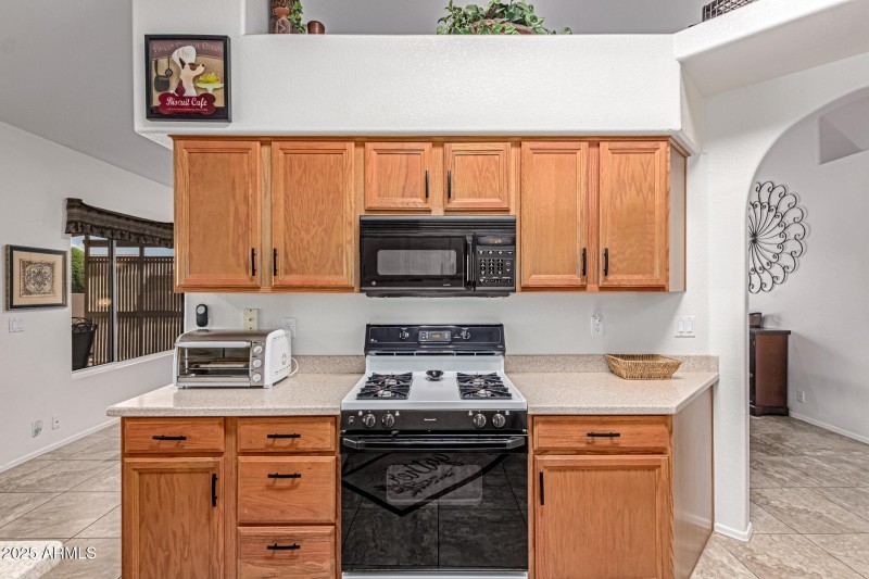 Kitchen-Oven, Stove, Microwave