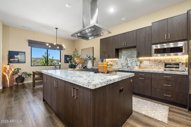 17-Kitchen (2)