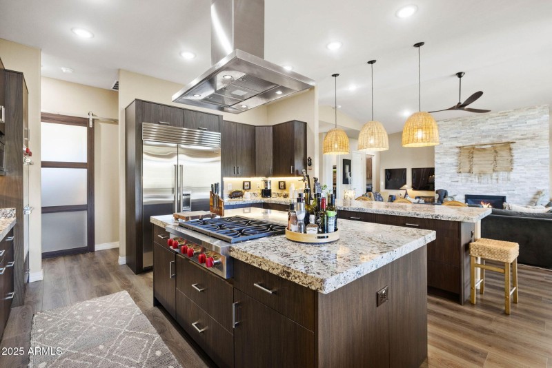 19-Kitchen (4)