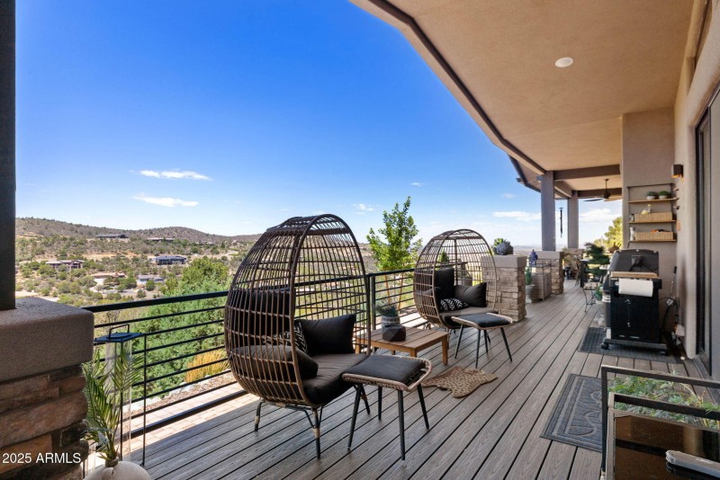 38-Back Deck (2)