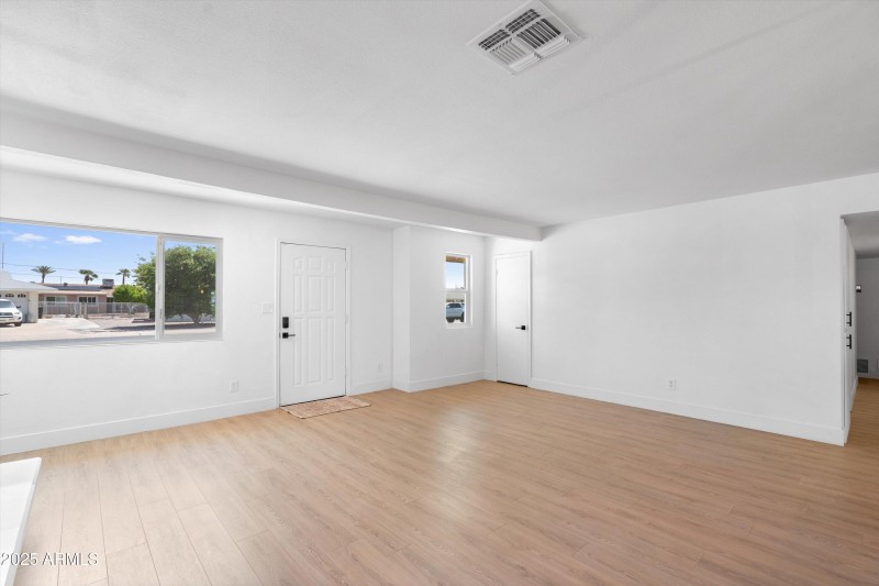 10-Family Room