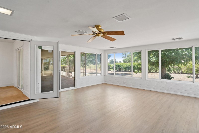 20-Sun Room