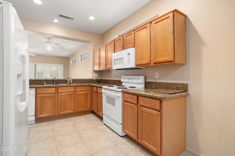 13-18522 N Borgata Dr