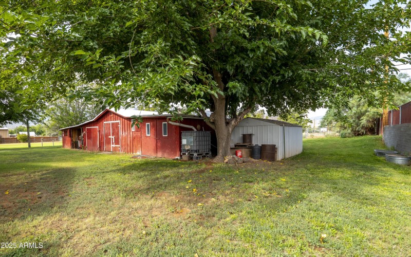 Barn