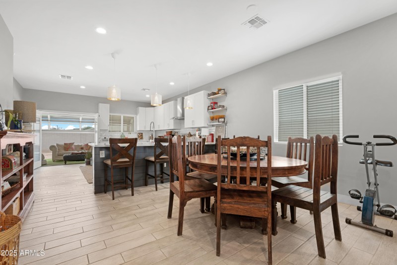 Eat in Kitchen