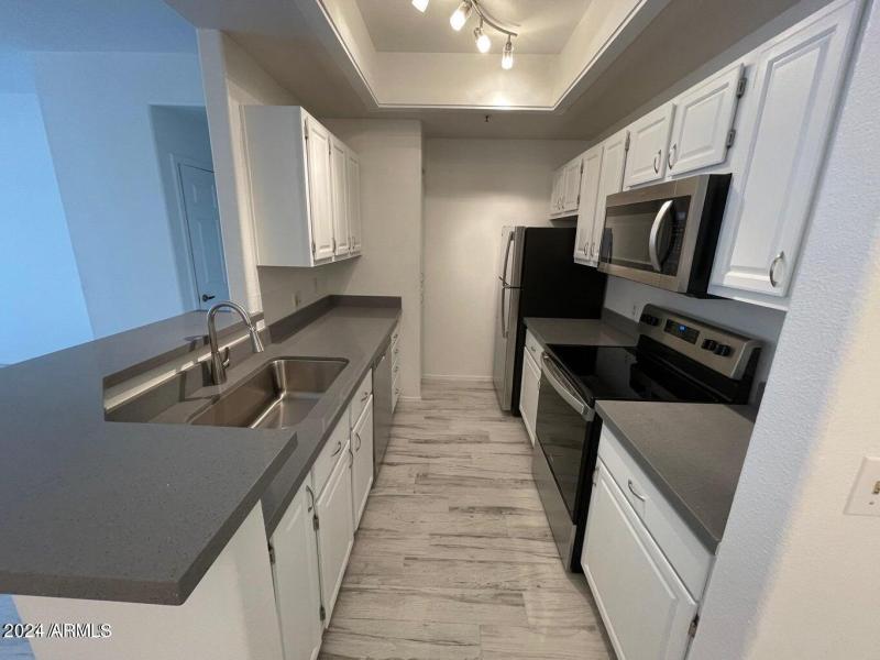 20210218190159213921000000-o